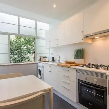 Charming In A Premium Location Διαμέρισμα Lisboa